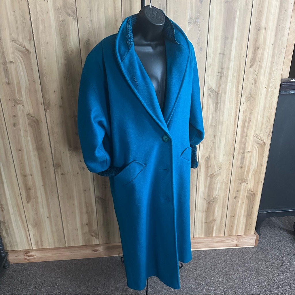 Elegant 100% Wool Teal Blue Vintage Long Women's Coat W/Fancy Buttons Union Made